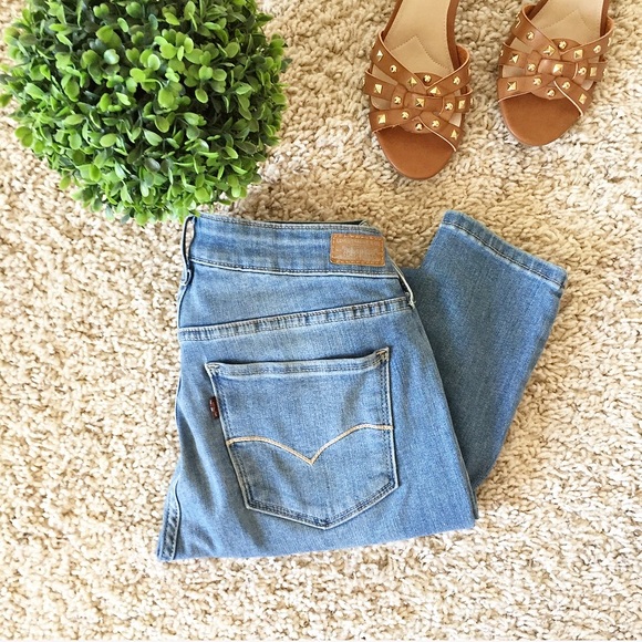 Levi light blue jeans - Picture 1 of 8